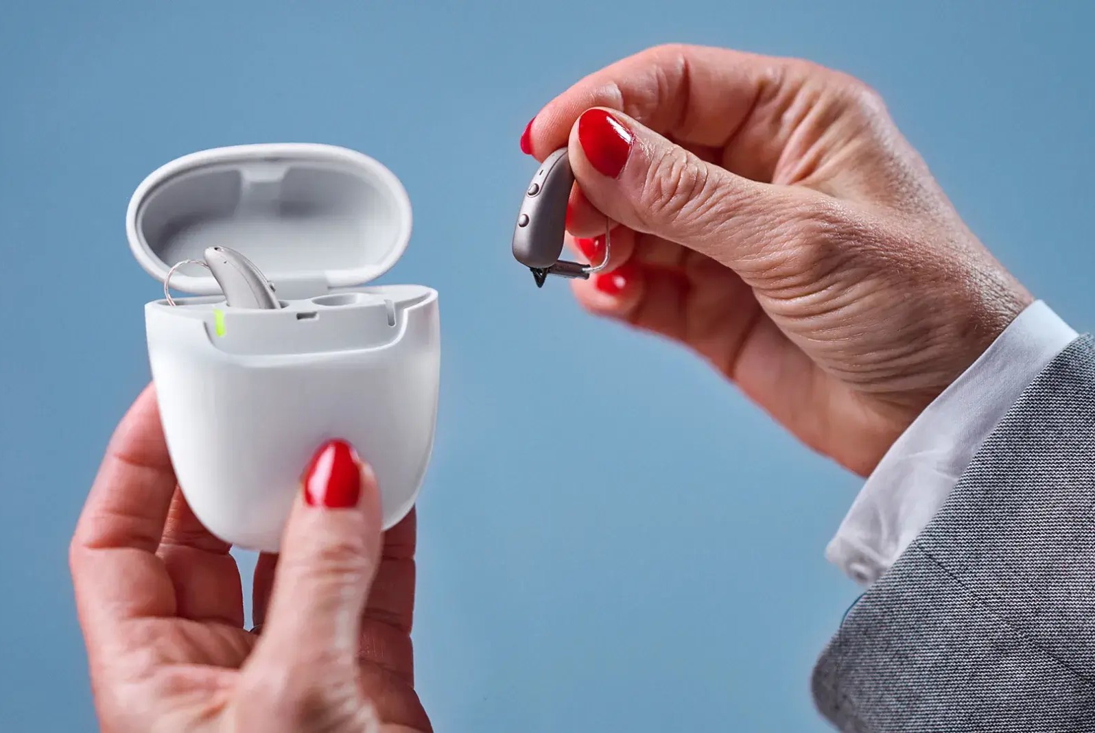 Signia hearing aids and charger